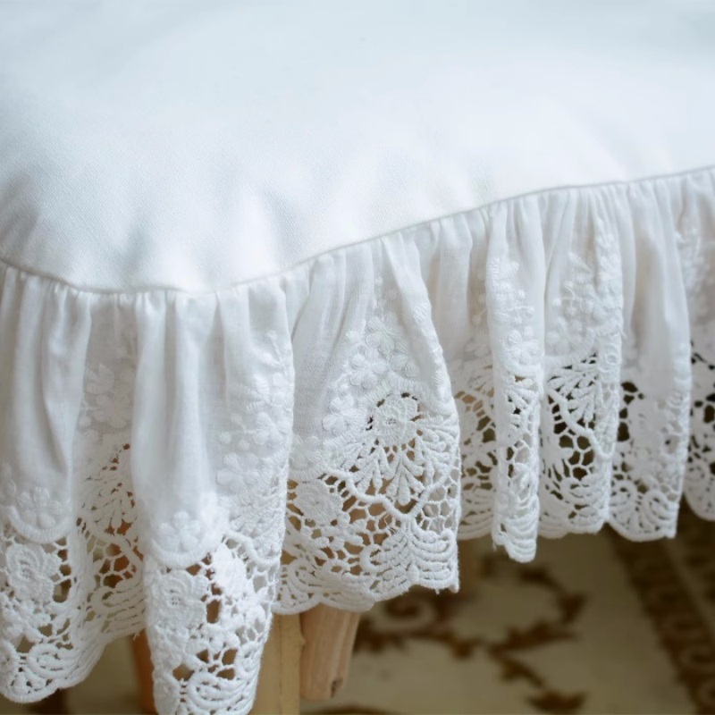 European Style White Lace Embr - Visitor Chair Padded ulasan dan harga